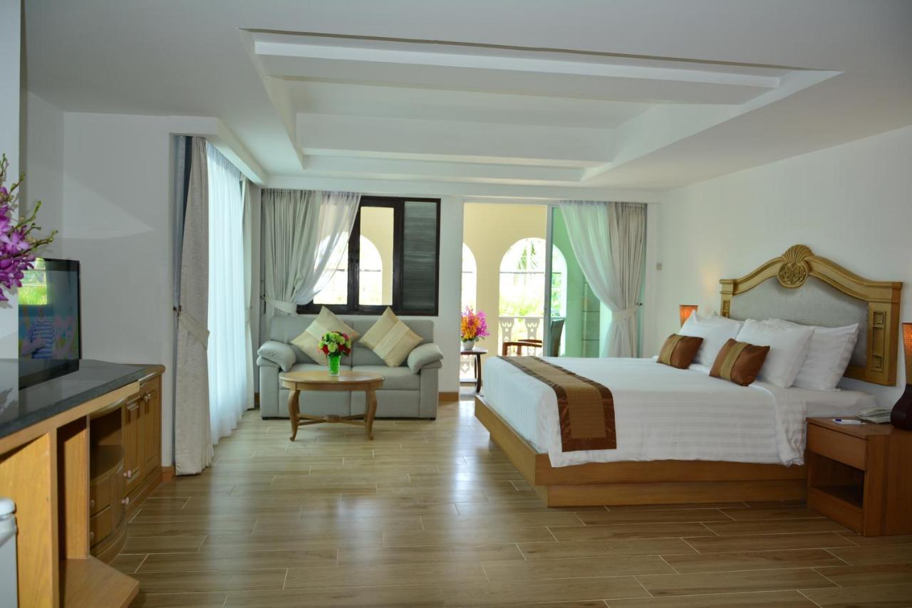 Pride Beach Resort - Adults Only Patong Екстер'єр фото