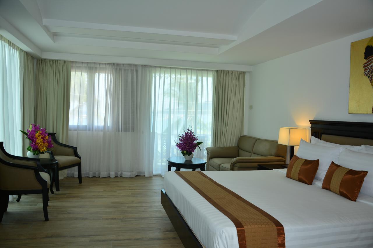 Pride Beach Resort - Adults Only Patong Екстер'єр фото