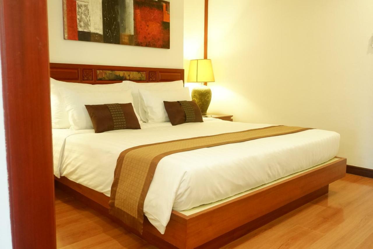 Pride Beach Resort - Adults Only Patong Екстер'єр фото