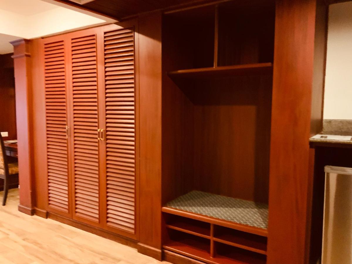 Pride Beach Resort - Adults Only Patong Екстер'єр фото